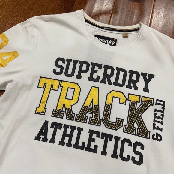 Superdry Track & Field White Gold Black Graphic Tee Men's Size Large - Picture 3 of 8